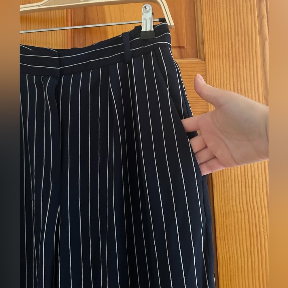 Babaton Modesto Dark Blue Pinstripe High Waisted Cropped Pants - Picture 4 of 7